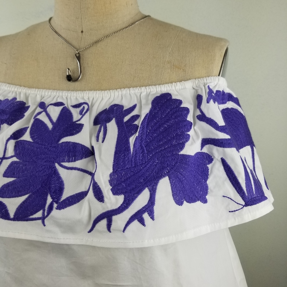 Buddy Love White Embroidered Off Shoulder Blouse - Picture 3 of 7